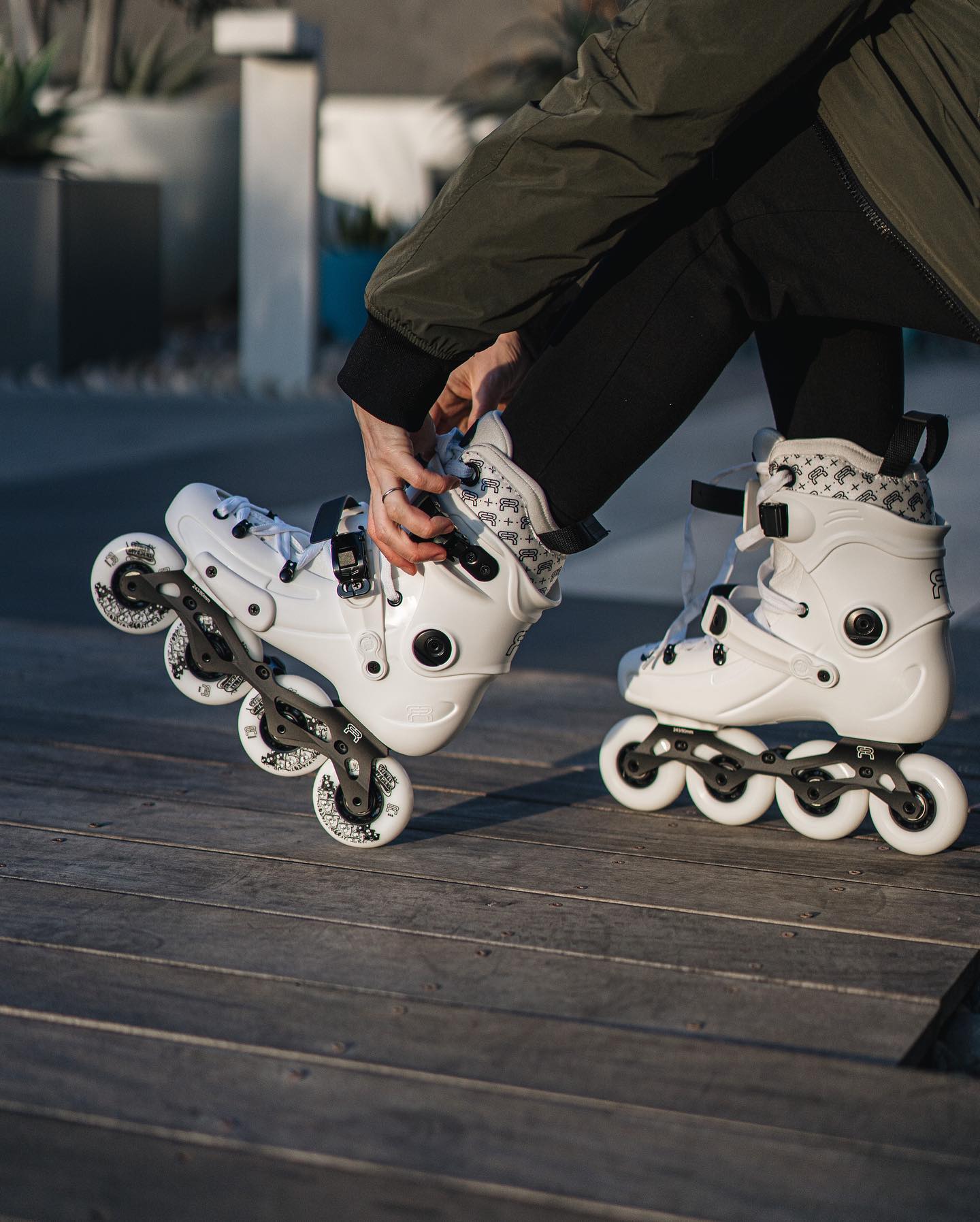 FR Skates FR1 White Deluxe Intuition 2023